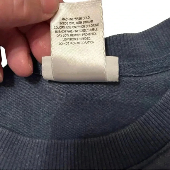 Blue Walt Disney World Disney Parks Mickey Mouse Long Sleeve Cropped Tee EUC - Picture 8 of 10